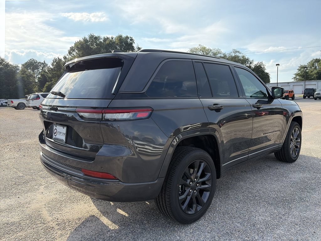 New 2026 Jeep Grand Cherokee Limited AWD/4WD image 5