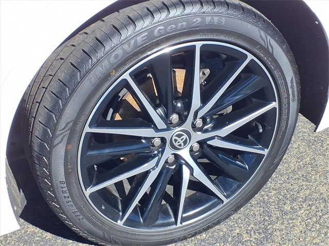 Used 2023 Toyota Camry SE image 9