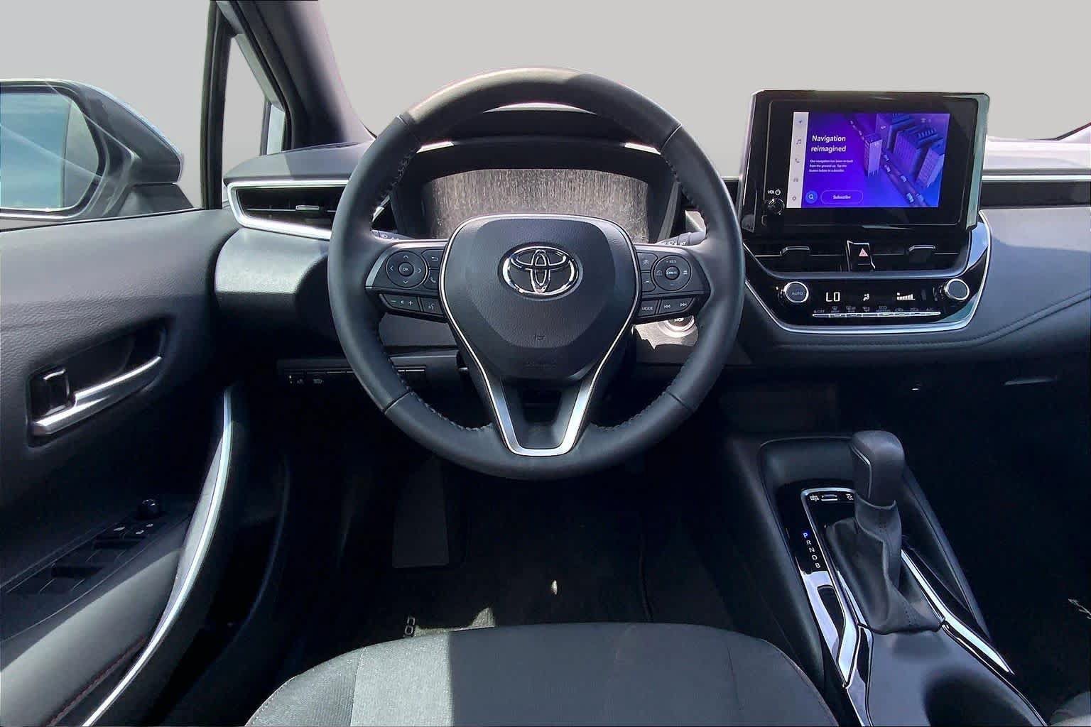 Used 2023 Toyota Corolla SE FWD image 6