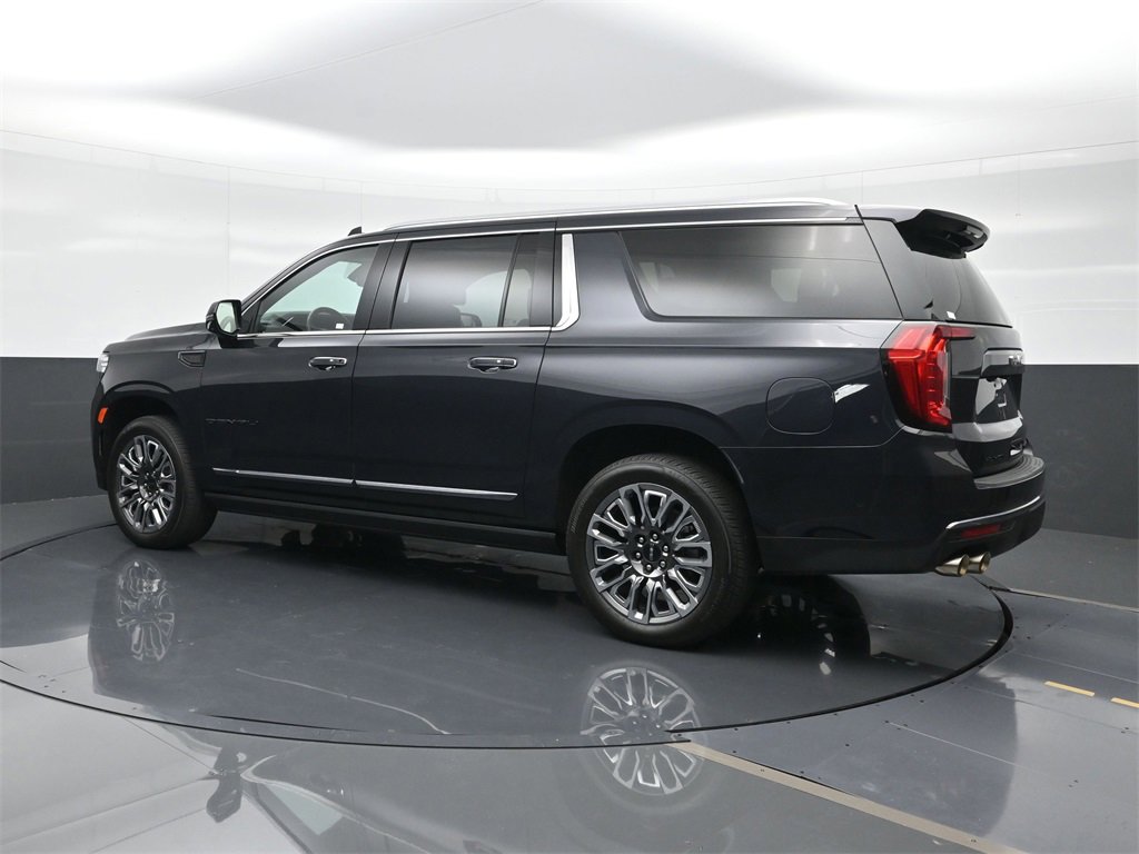 Used 2024 GMC Yukon XL Denali Ultimate image 3