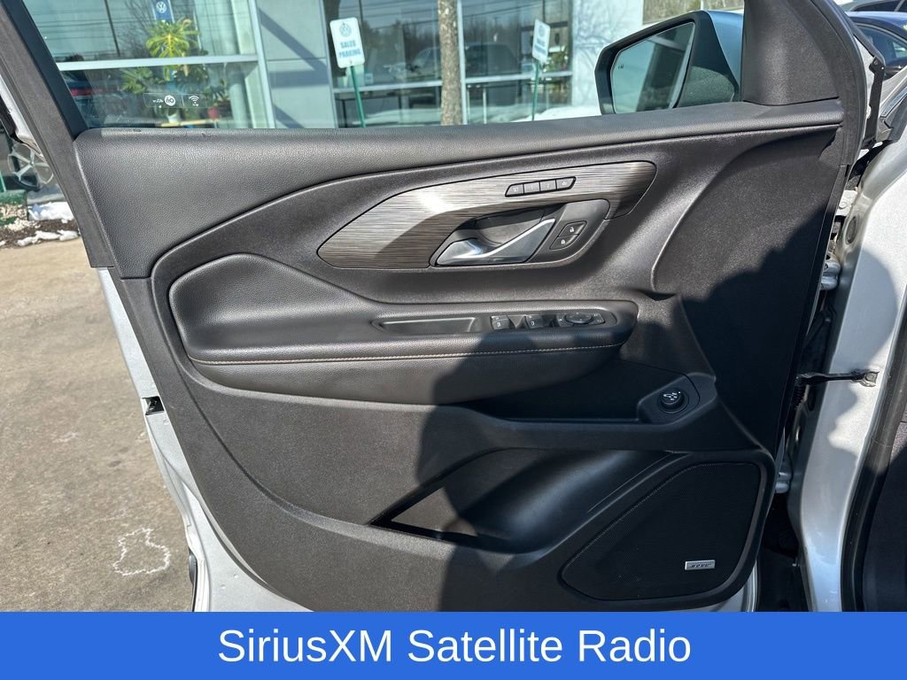 Used 2018 GMC Terrain SLT w/ Infotainment Package II image 13