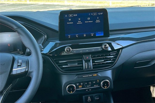 Used 2025 Ford Escape ST-Line image 9