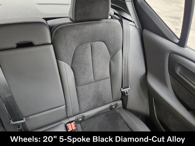 Used 2024 Volvo XC40 Recharge Ultimate w/ Protection Package Premier image 17