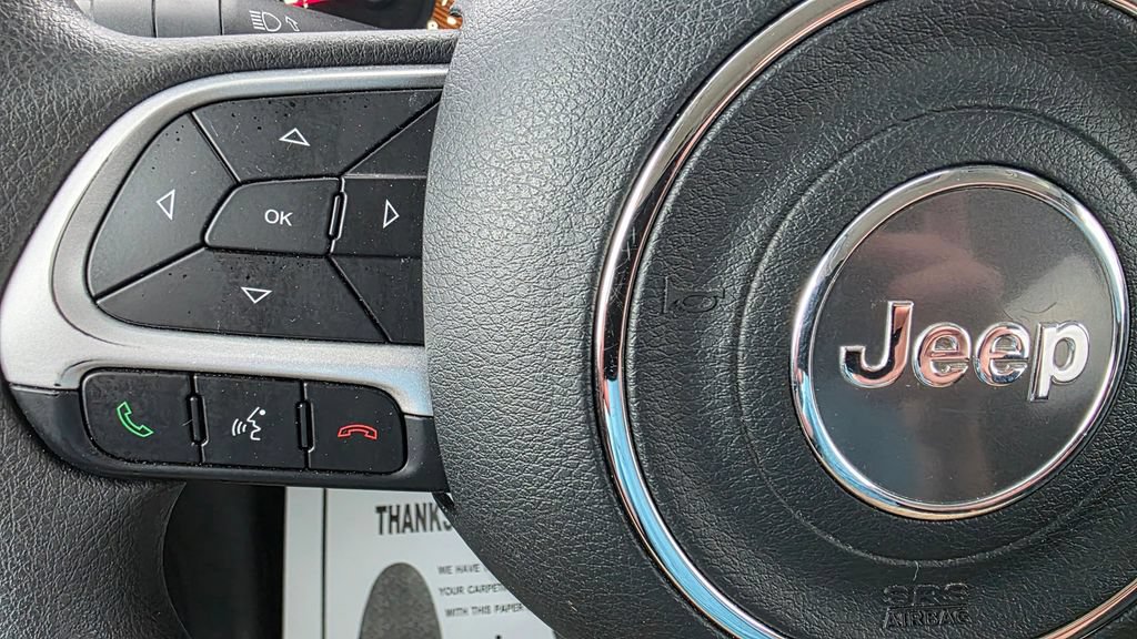 Used 2023 Jeep Renegade Latitude AWD/4WD image 27