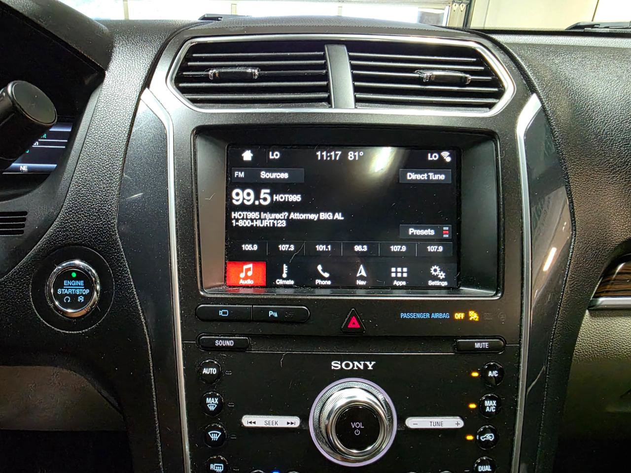 Used 2019 Ford Explorer Limited w/ Ford Safe & Smart Package AWD/4WD image 34