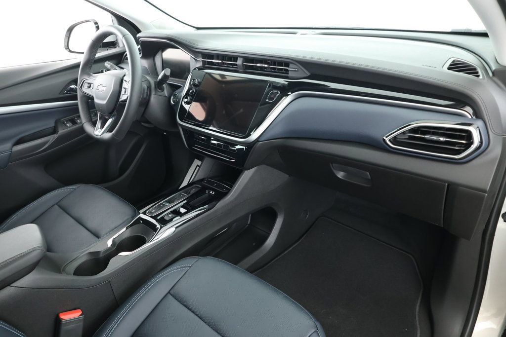 Used 2023 Chevrolet Bolt EUV Premier image 24