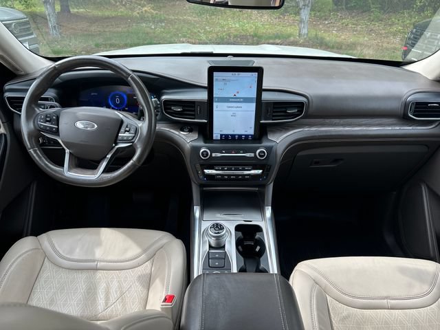 Used 2020 Ford Explorer Platinum w/ Premium Technology Package AWD/4WD image 19