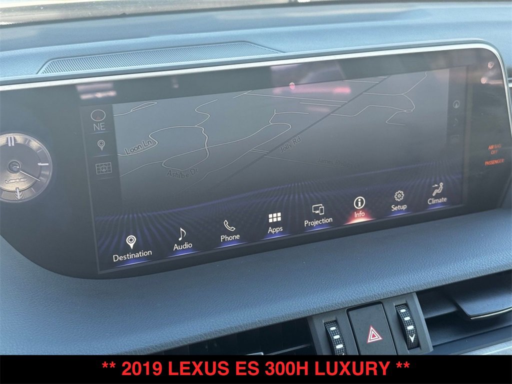 Used 2019 Lexus ES 300h w/ Accessory Package image 25