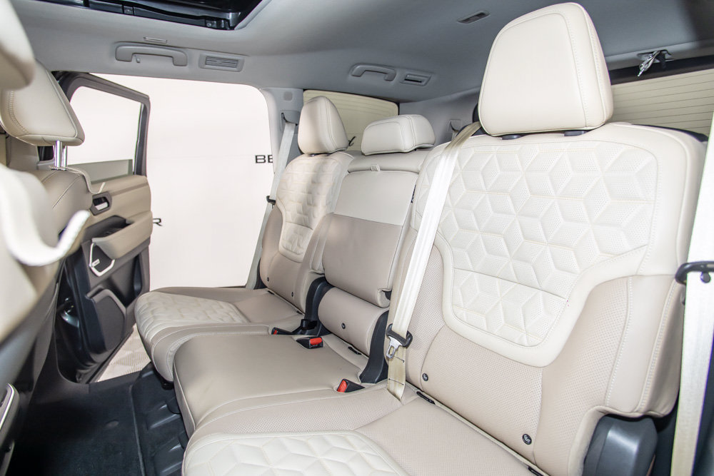 Used 2026 Nissan Armada Platinum Reserve AWD/4WD image 15