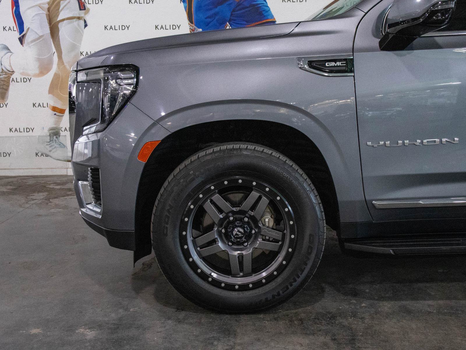 Used 2021 GMC Yukon SLT w/ SLT Luxury Plus Package image 18