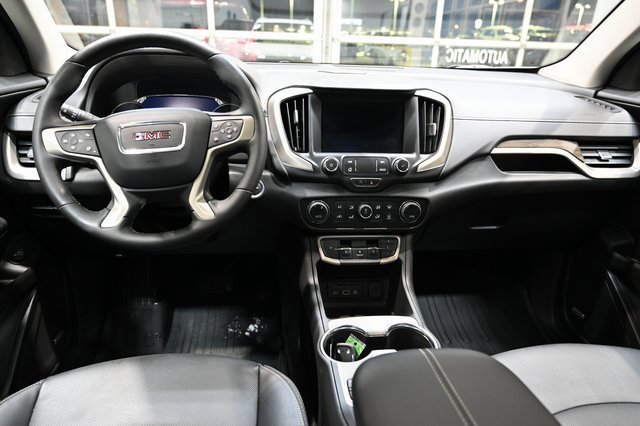 Used 2024 GMC Terrain Denali w/ Denali Premium Package image 12