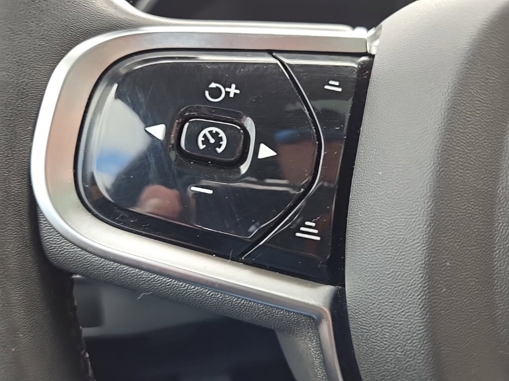 Certified 2023 Volvo XC90 B6 Plus w/ Protection Package Premier image 30