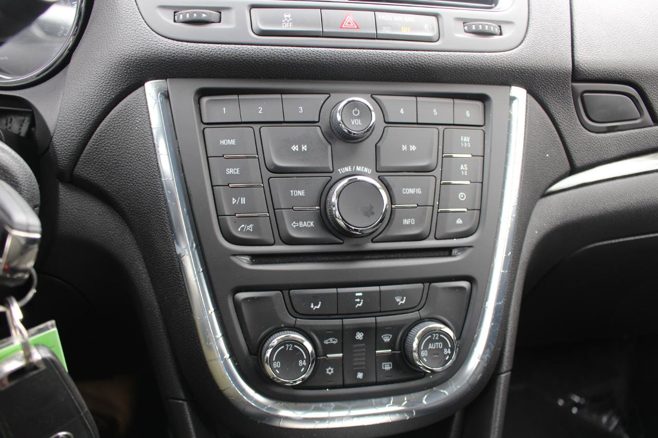 Used 2016 Buick Encore Convenience FWD image 25