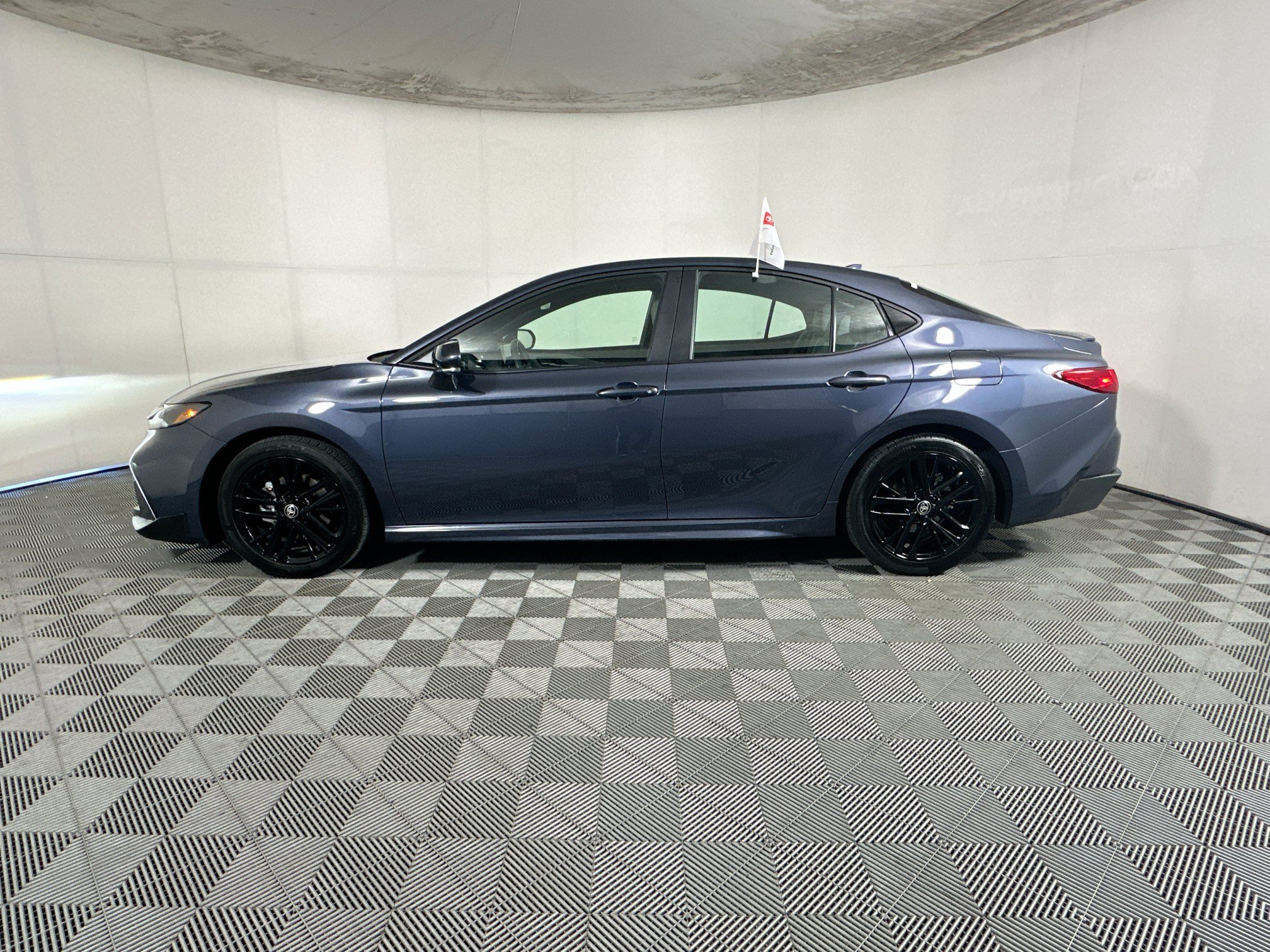 Used 2026 Toyota Camry SE FWD image 6
