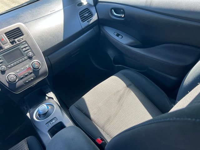 Used 2015 Nissan Leaf S w/ Charge Package FWD image 11