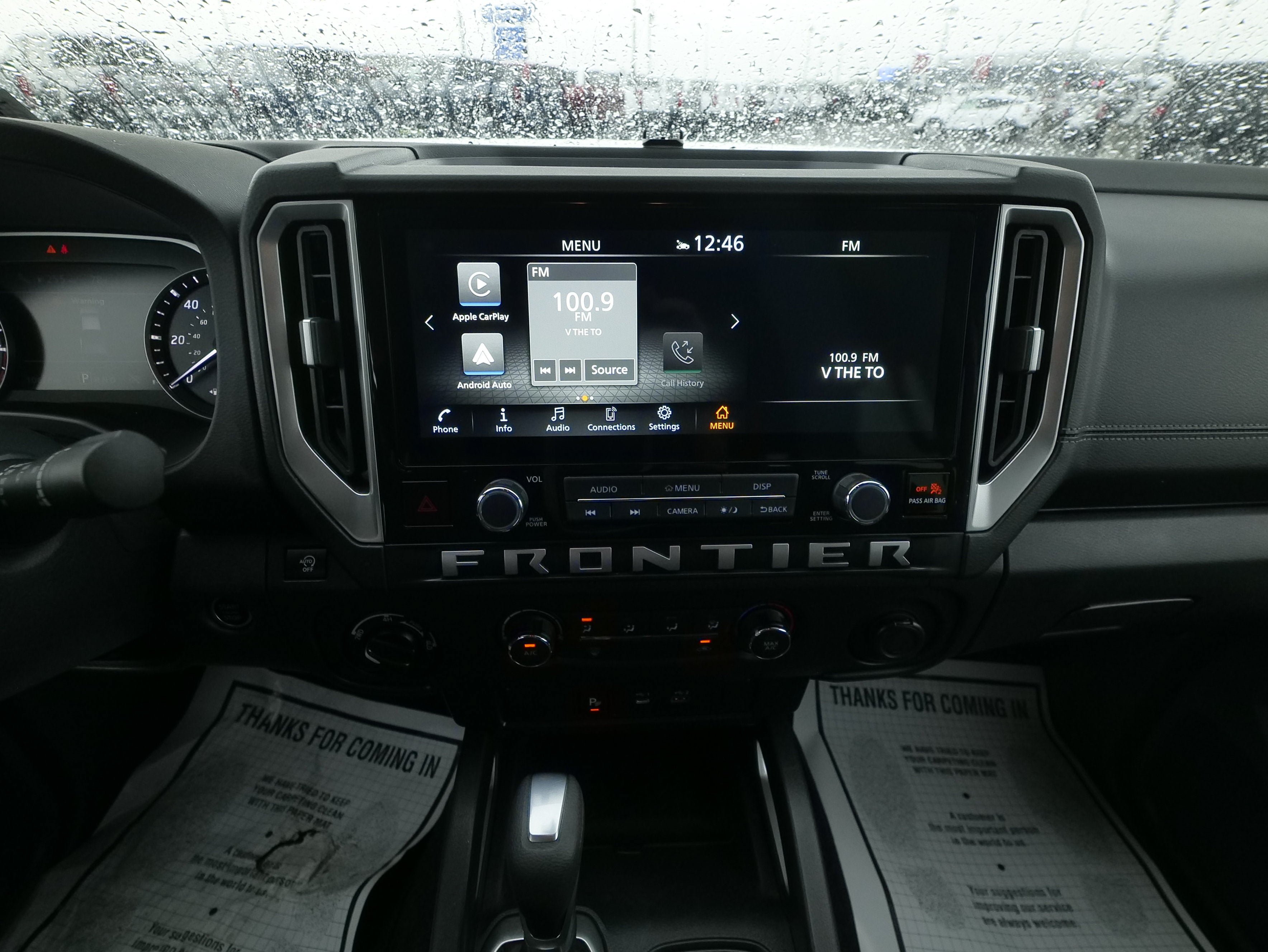 Used 2025 Nissan Frontier SV AWD/4WD image 17