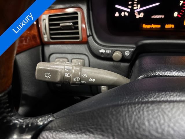Used 2005 Lexus LS 430 RWD image 29