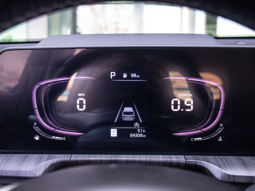 Used 2023 Kia Telluride EX w/ EX Captain's Chair Package image 14