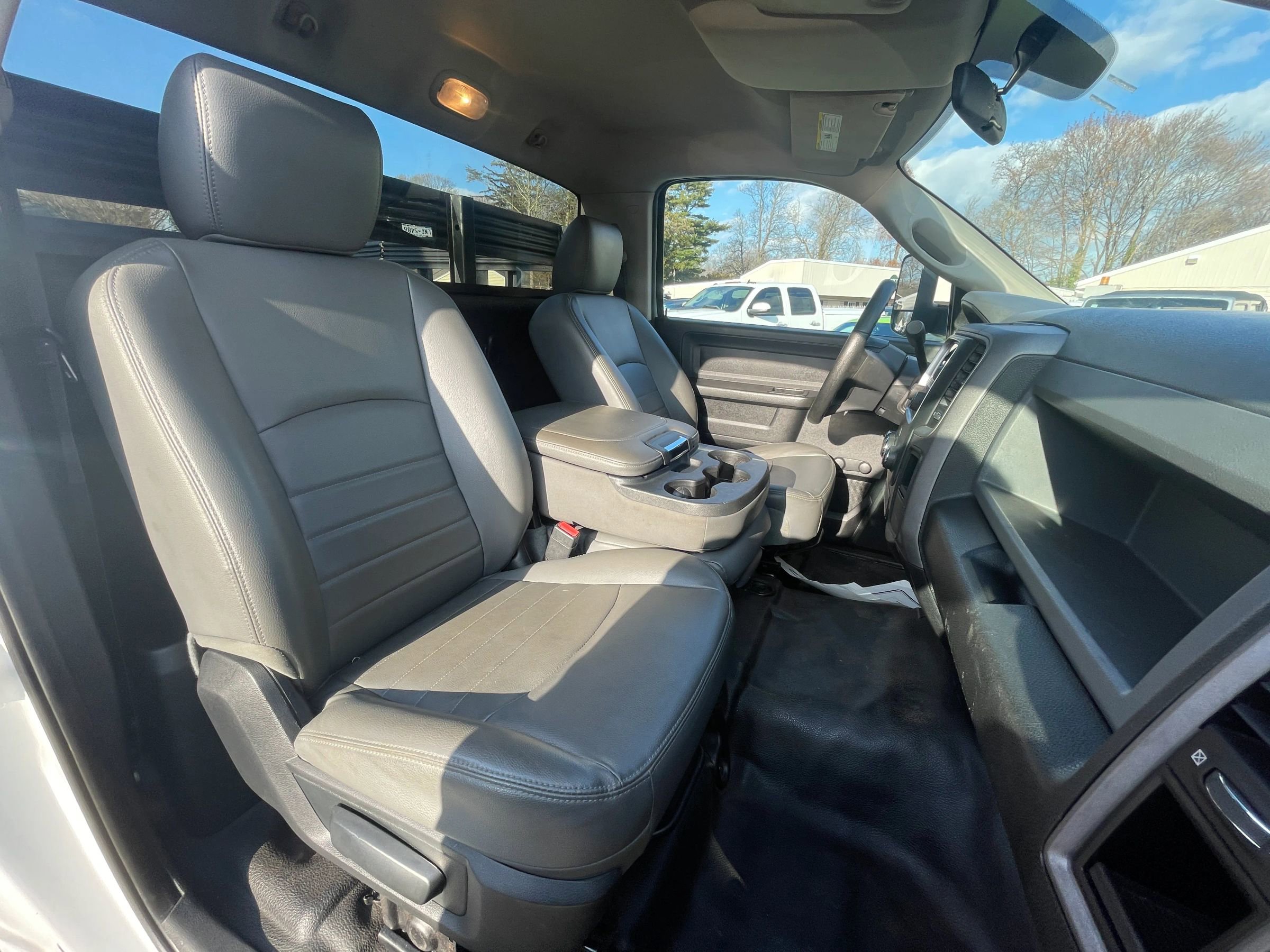 Used 2014 RAM 3500 Tradesman image 36