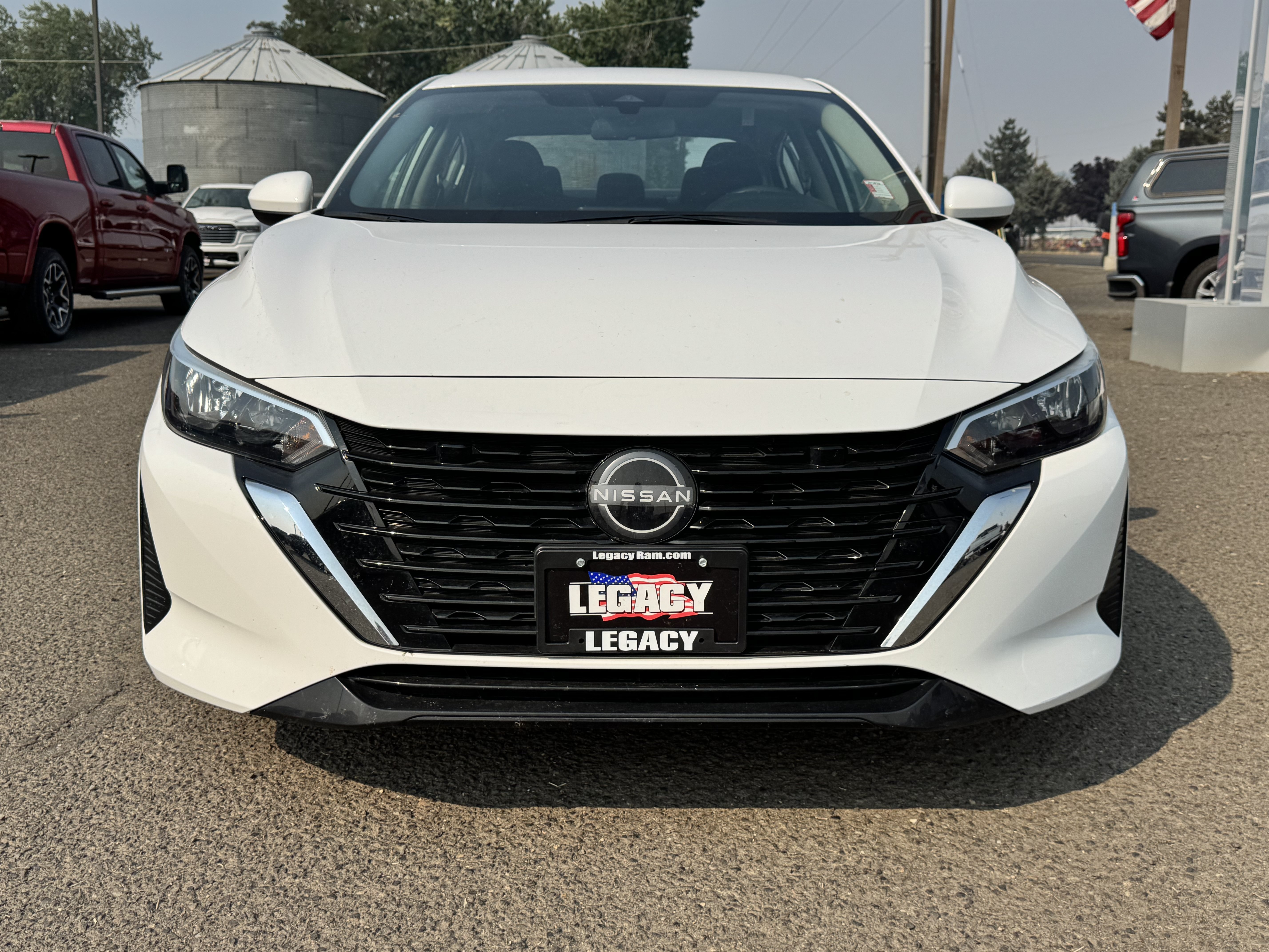 Used 2025 Nissan Sentra S FWD image 8