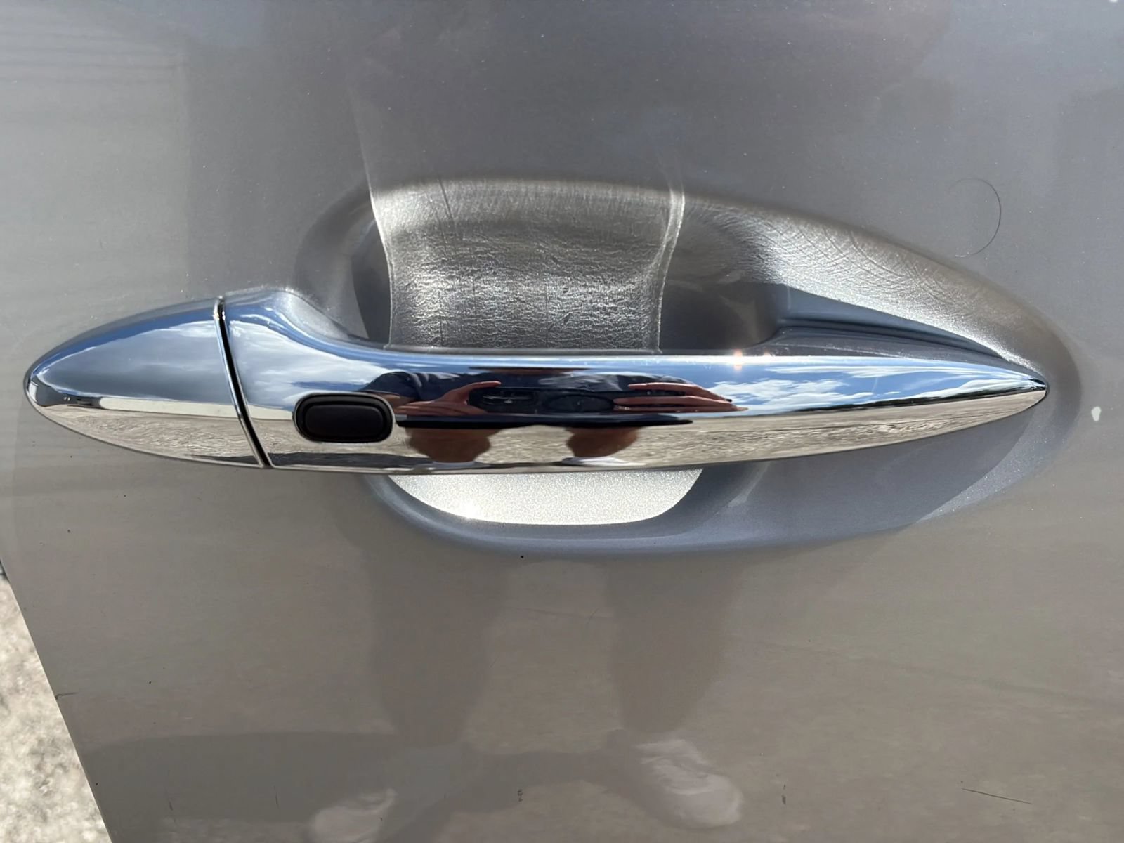 Used 2012 Lexus LS 460 L w/ Luxury Pkg RWD image 29