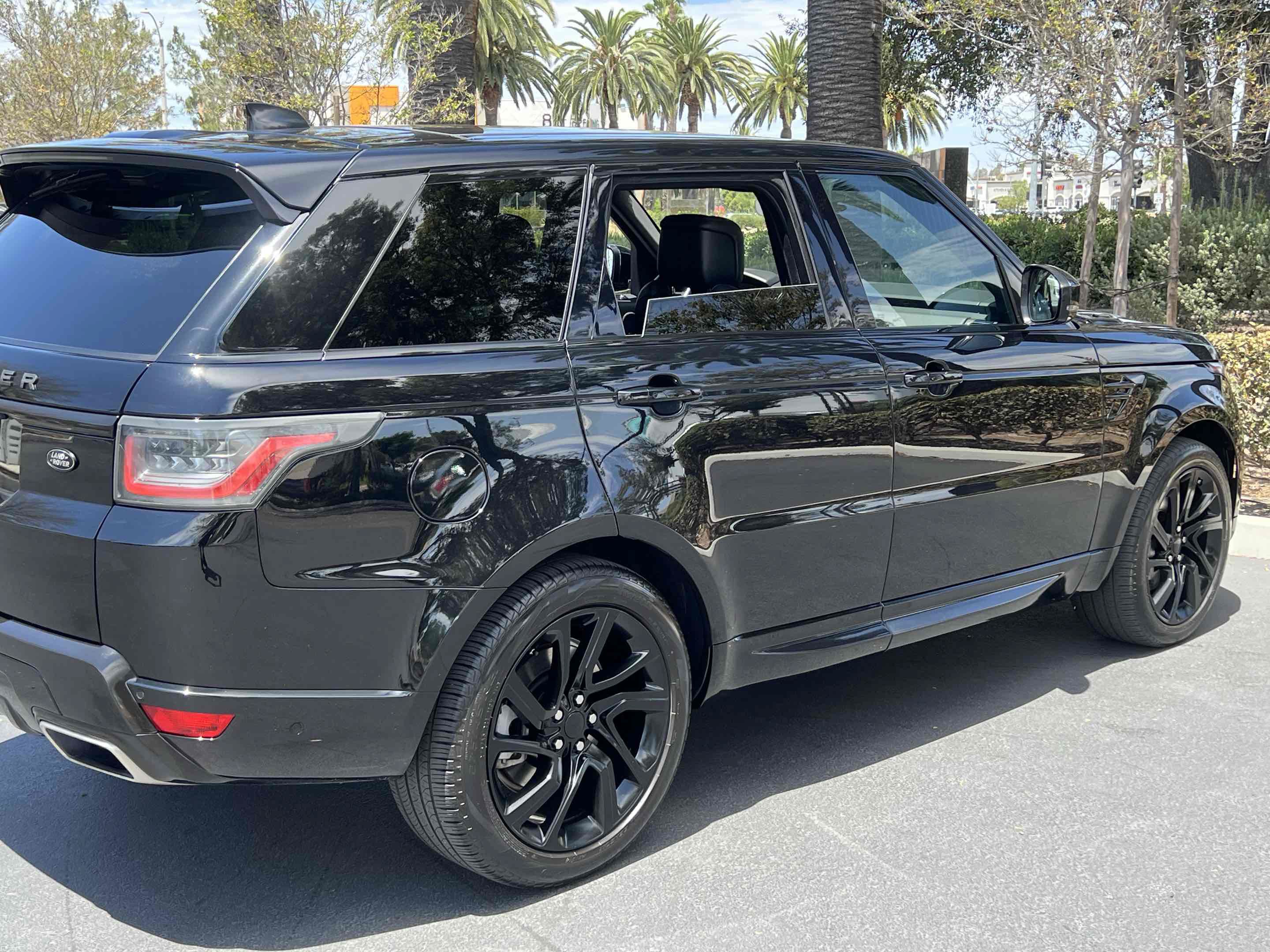 Used 2019 Land Rover Range Rover Sport HSE AWD/4WD image 47