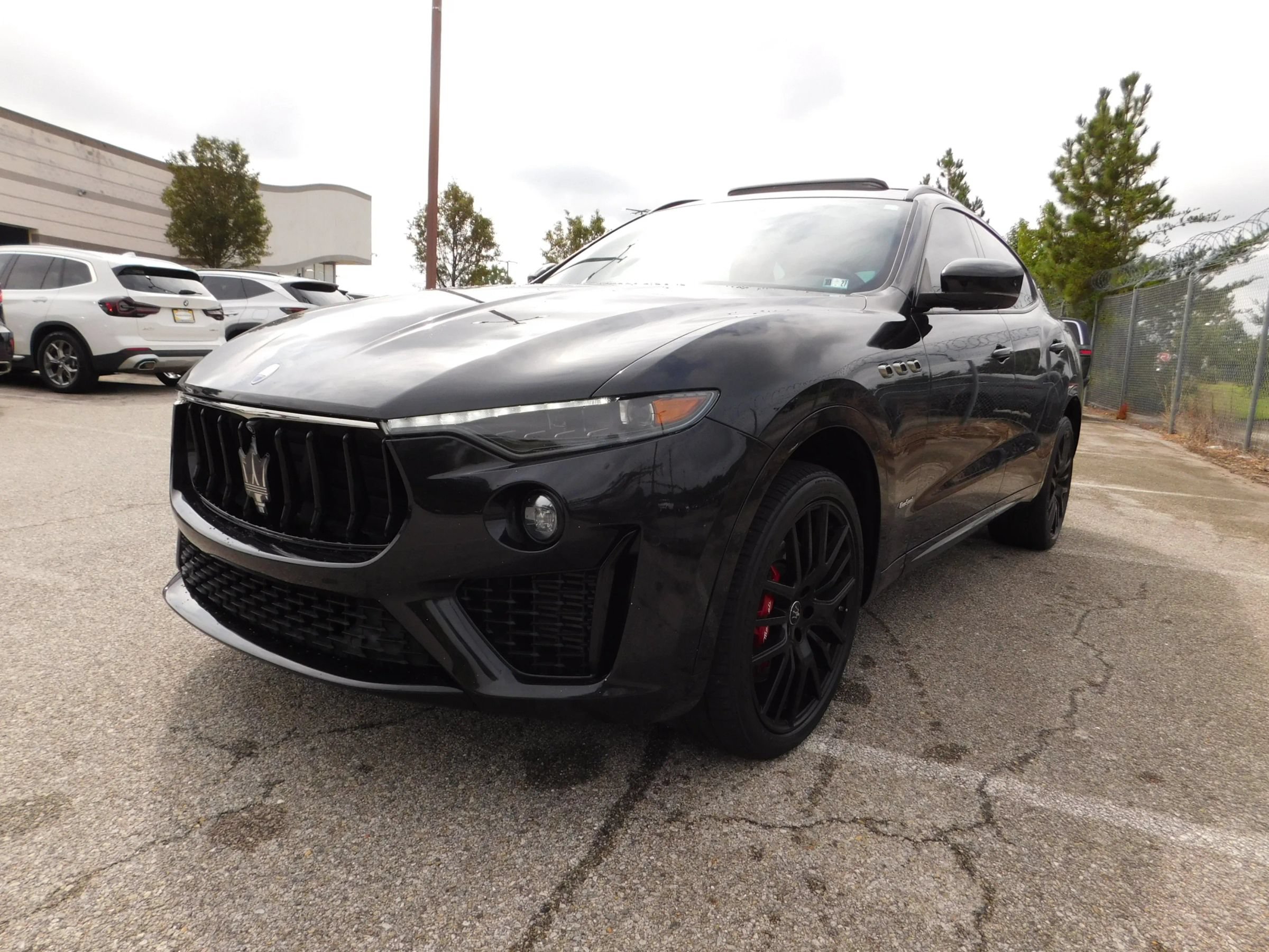 Used 2020 Maserati Levante S GranSport AWD/4WD image 4