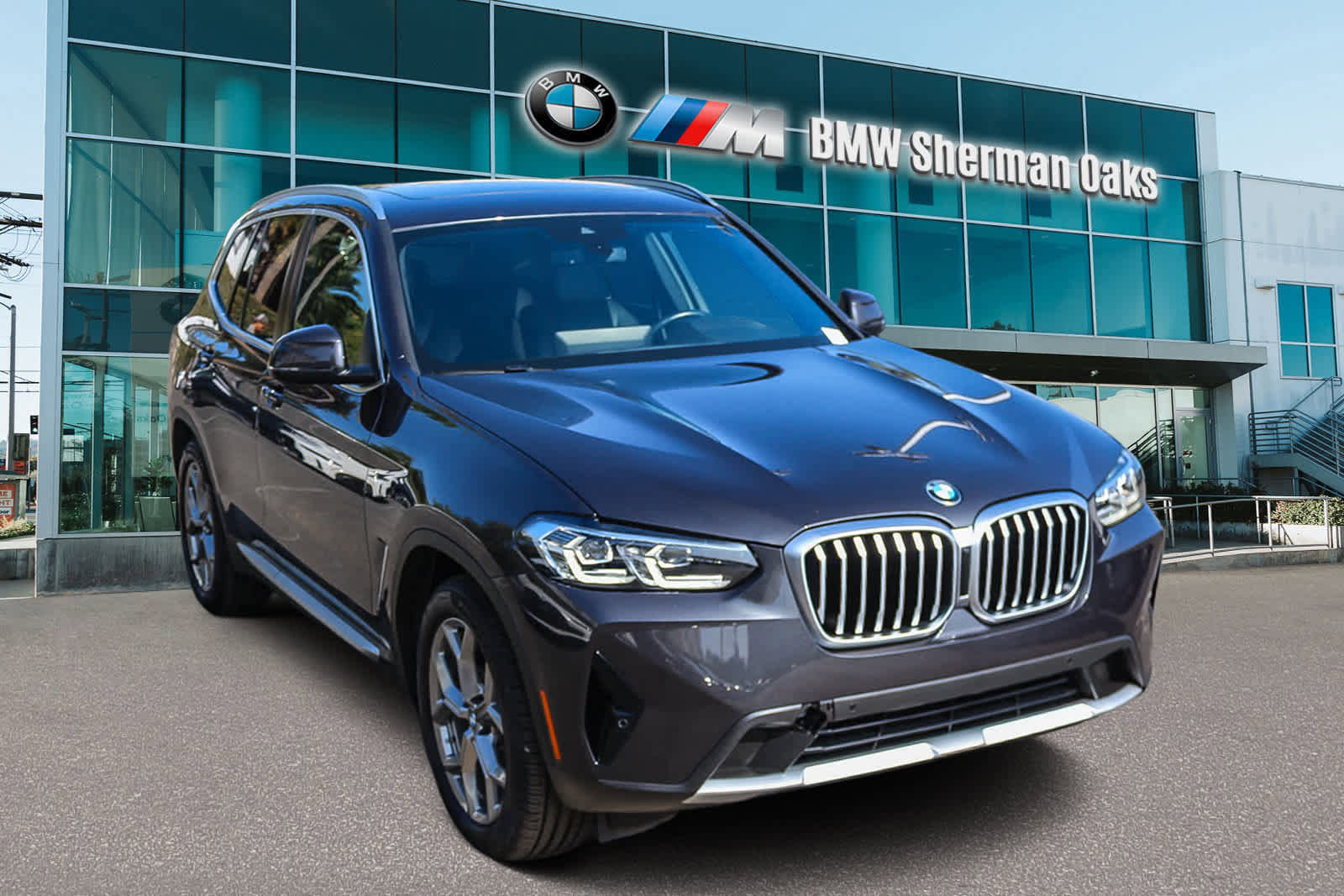Certified 2023 BMW X3 sDrive30i w/ Premium Package image 3
