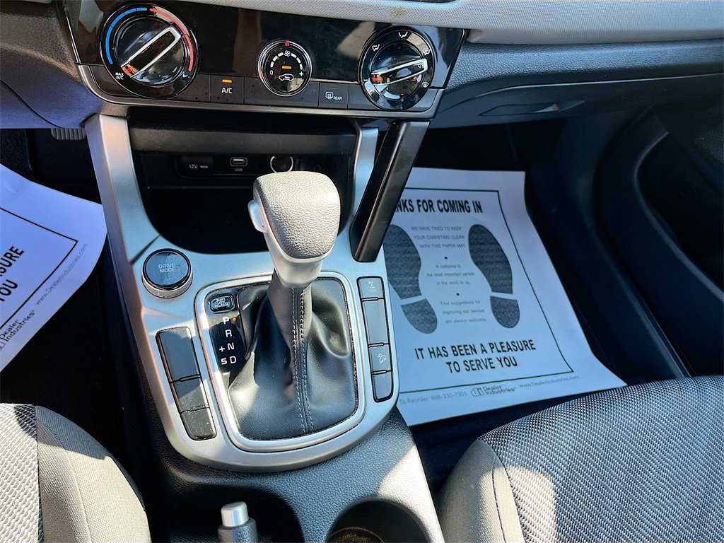 Used 2024 Kia Seltos LX image 16