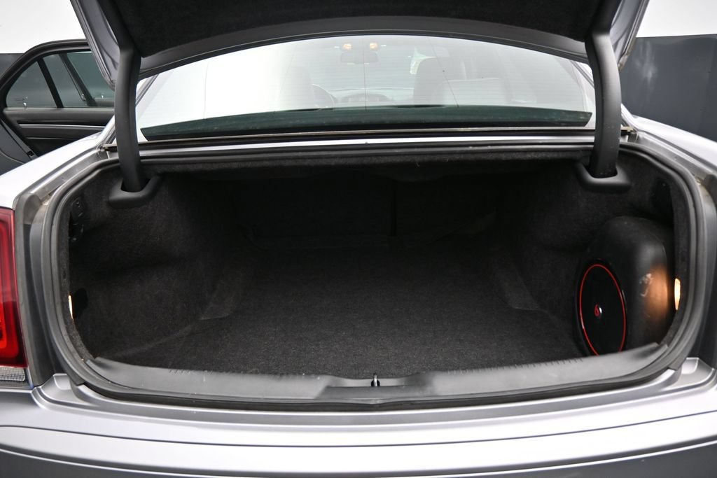 Used 2017 Chrysler 300 S RWD image 27