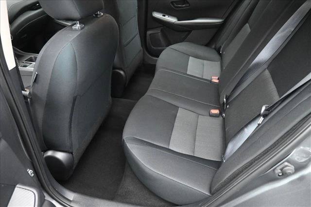 Used 2024 Nissan Sentra SV FWD image 19