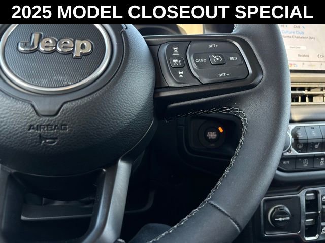 New 2025 Jeep Gladiator High Tide image 32