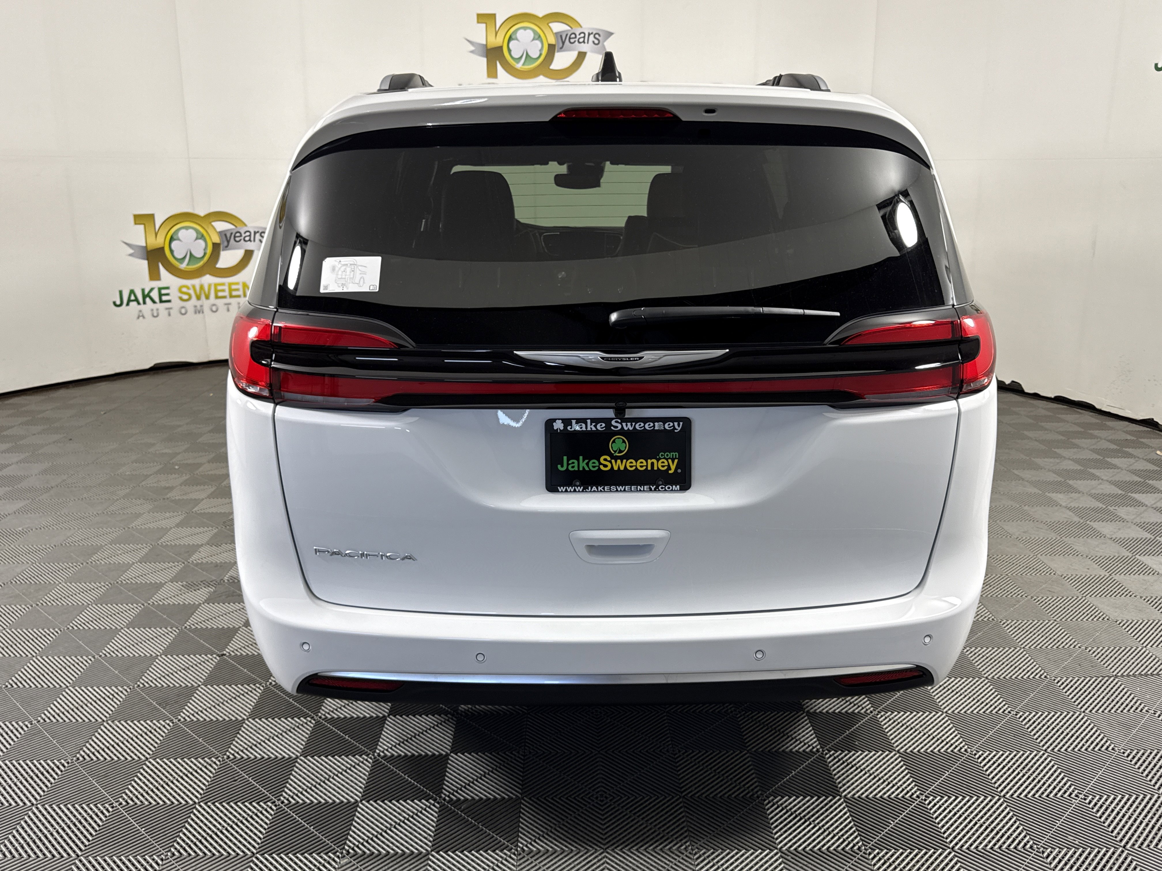 New 2026 Chrysler Pacifica Pinnacle image 6