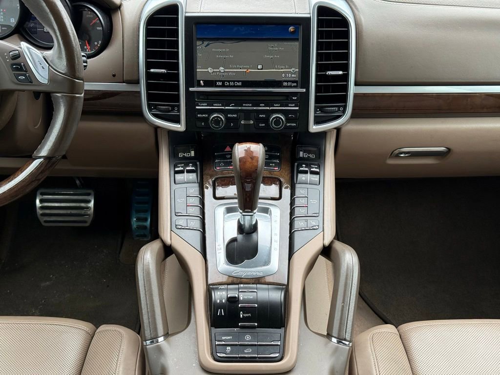 Used 2012 Porsche Cayenne S AWD/4WD image 13