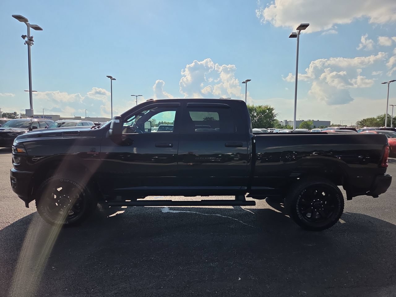 Used 2025 RAM 2500 Big Horn AWD/4WD image 4