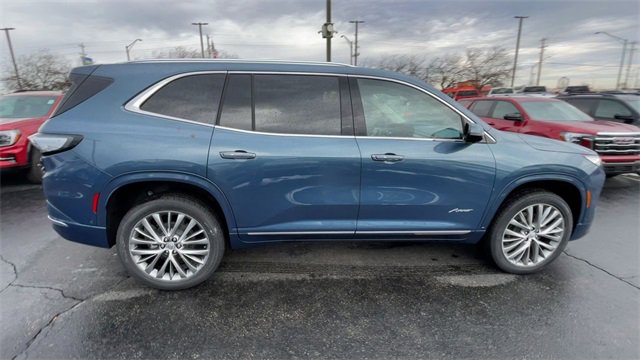New 2026 Buick Enclave Avenir w/ Super Cruise Package image 2