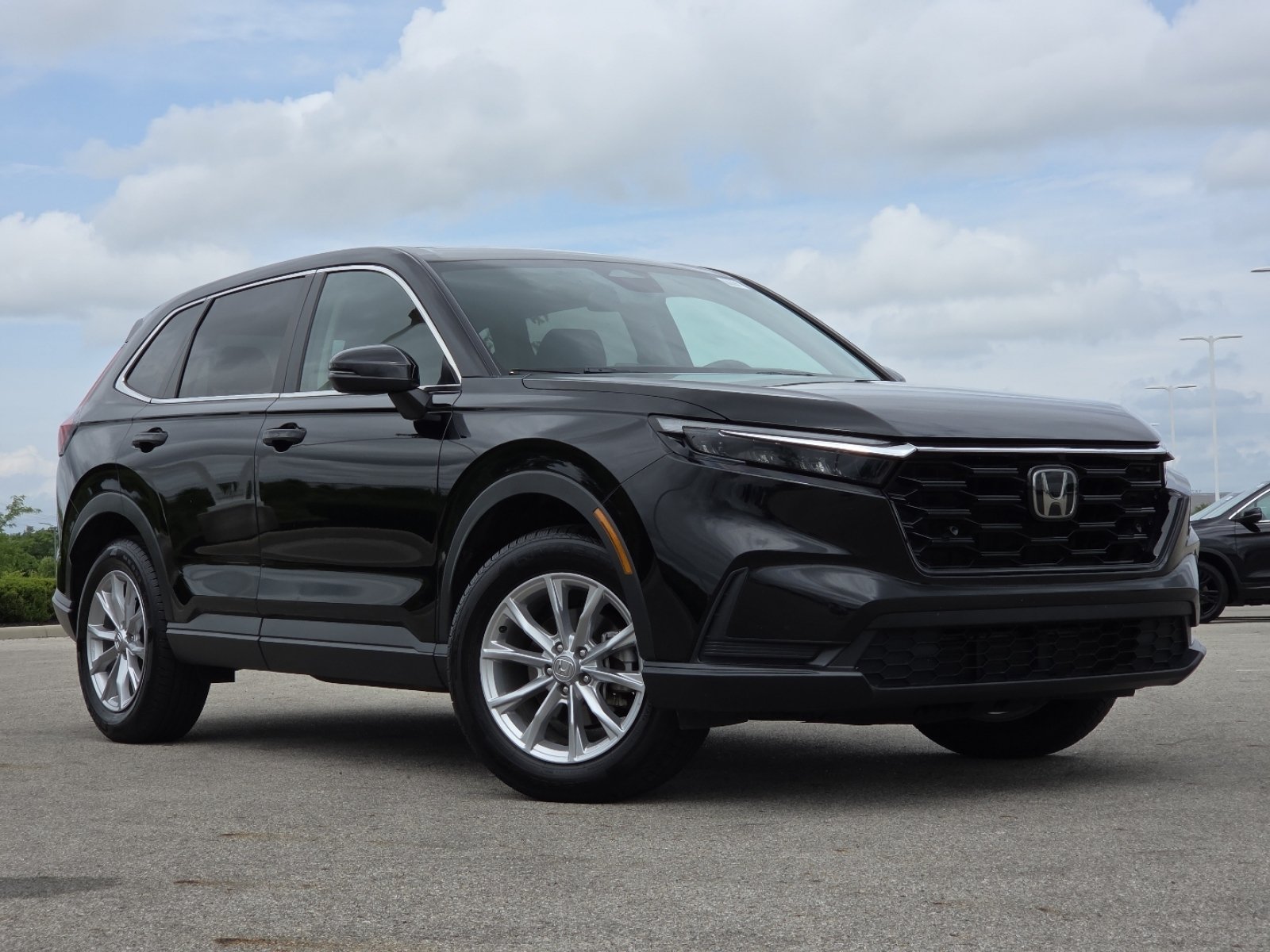 Used 2023 Honda CR-V EX image 2
