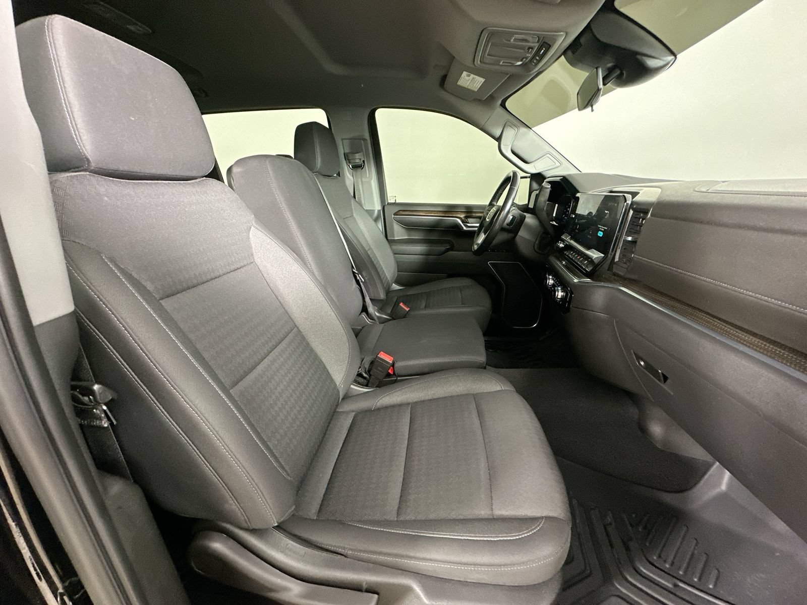 Used 2022 GMC Sierra 1500 Elevation AWD/4WD image 36