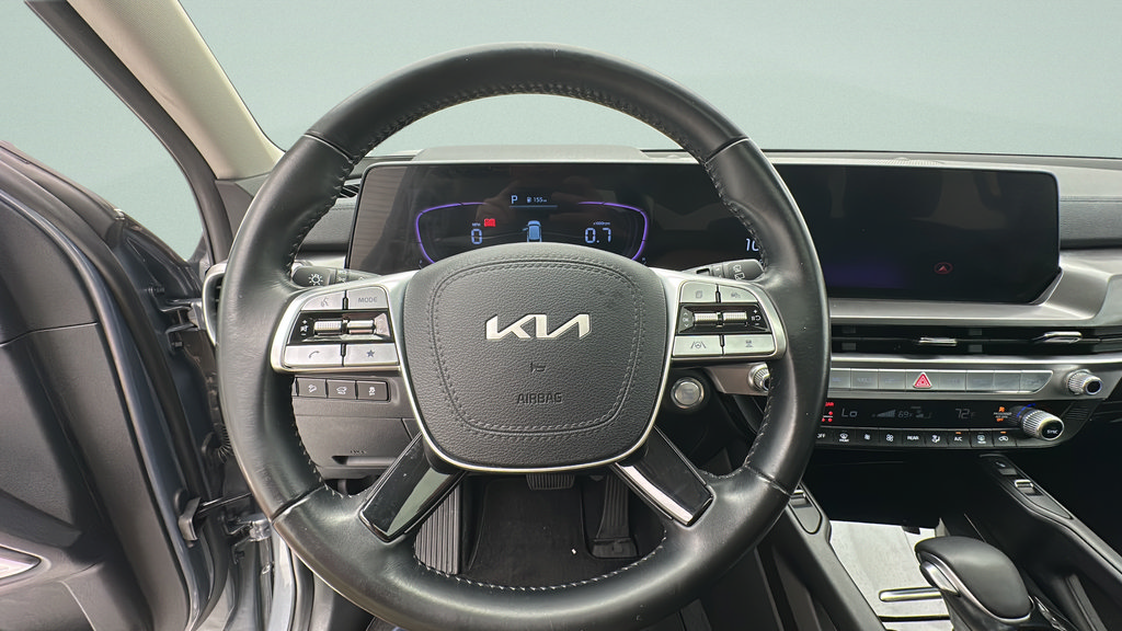 Used 2025 Kia Telluride S AWD/4WD image 17