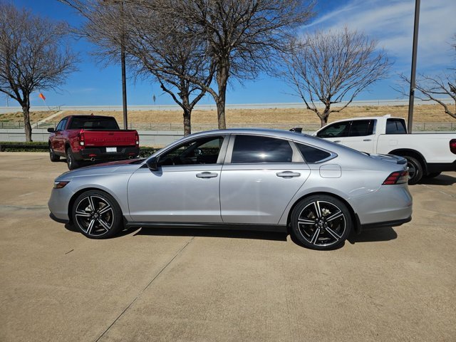 Used 2023 Honda Accord Sport image 8
