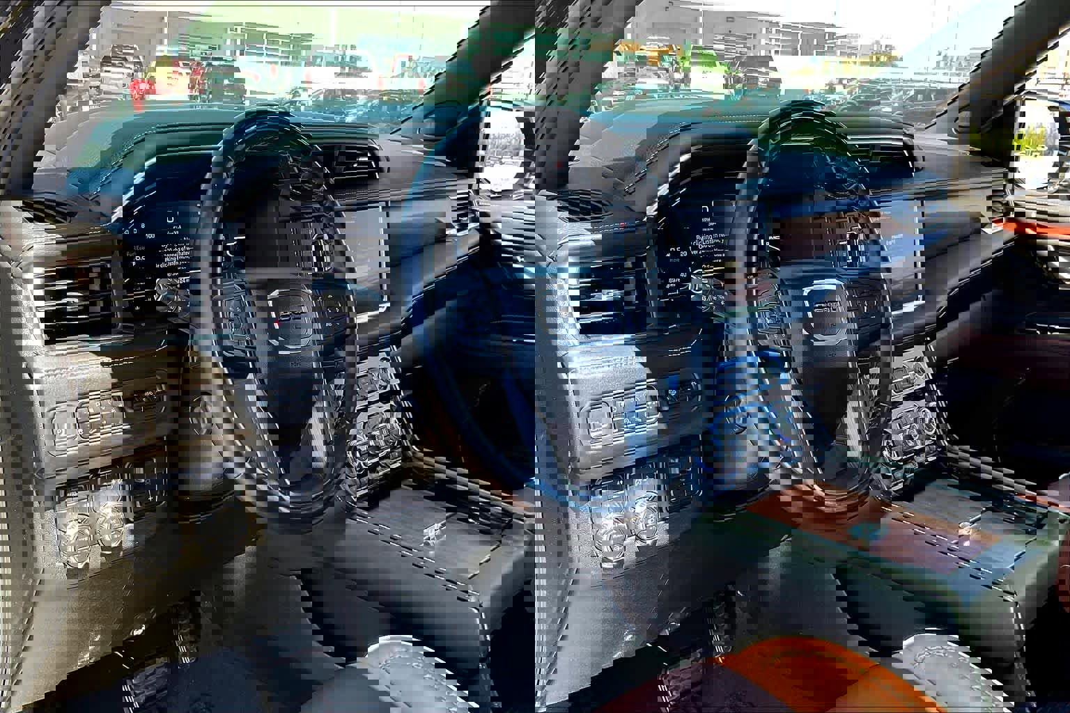 Used 2024 GMC Yukon XL Denali Ultimate image 17