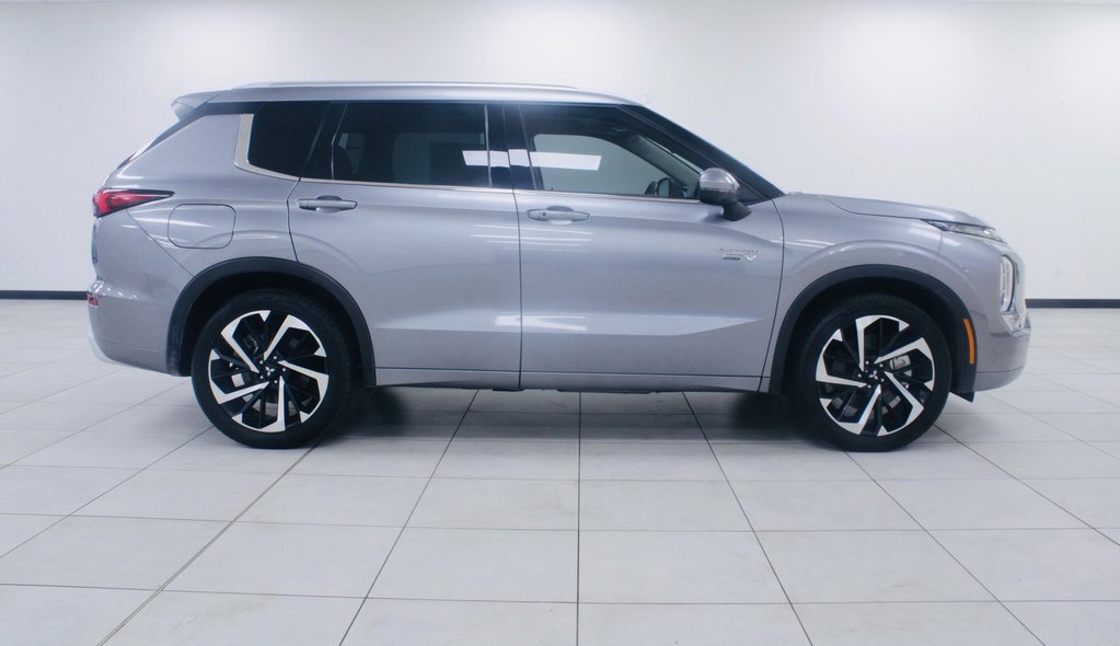 Used 2023 Mitsubishi Outlander SEL image 23