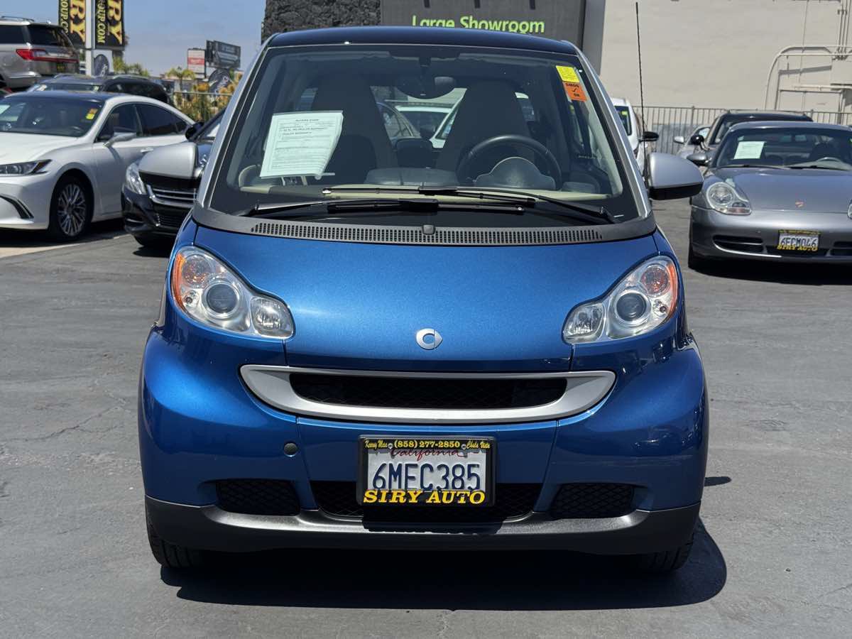 Used 2010 smart fortwo passion RWD image 6