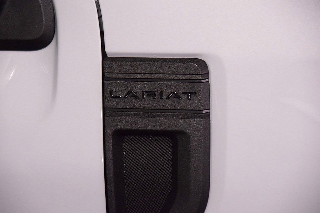 New 2025 Ford Maverick Lariat w/ Black Appearance Package image 12