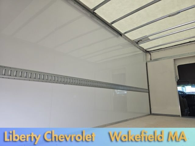 Used 2024 Chevrolet Express 4500 w/ Power Convenience Package RWD image 10