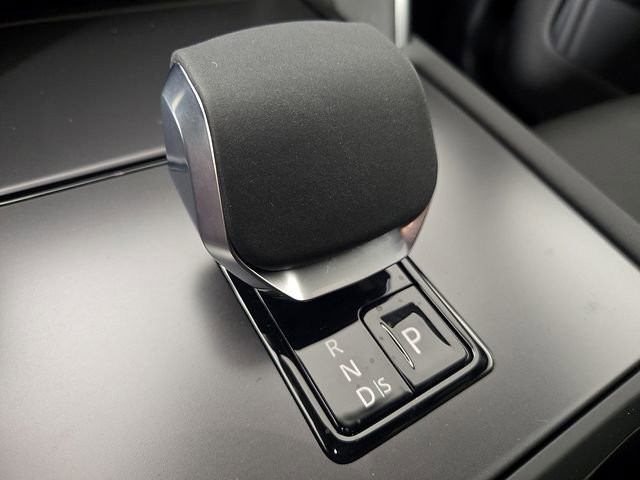 New 2026 Land Rover Discovery Sport Landmark AWD/4WD image 15