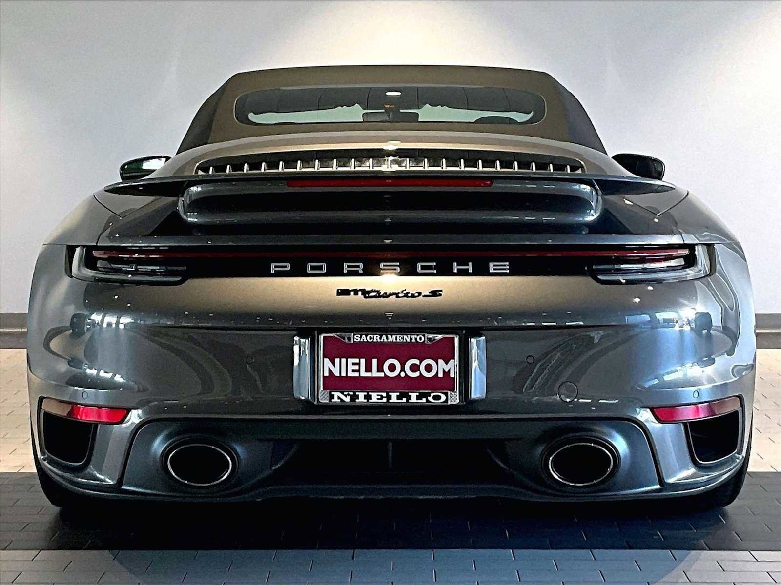 Used 2022 Porsche 911 Turbo S AWD/4WD image 9