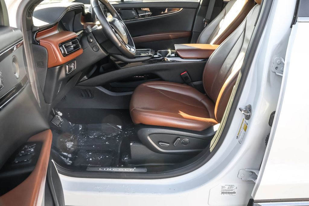 Used 2021 Lincoln Nautilus Reserve w/ Cargo Utility Package image 18