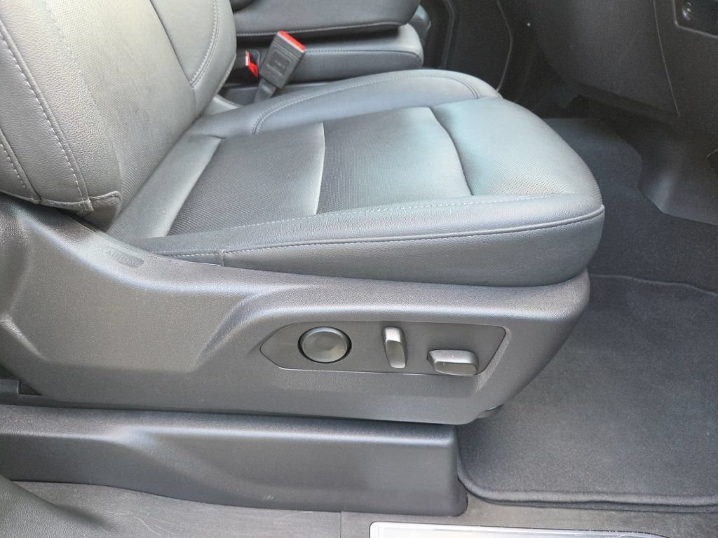 Used 2025 GMC Sierra 1500 SLT RWD image 43