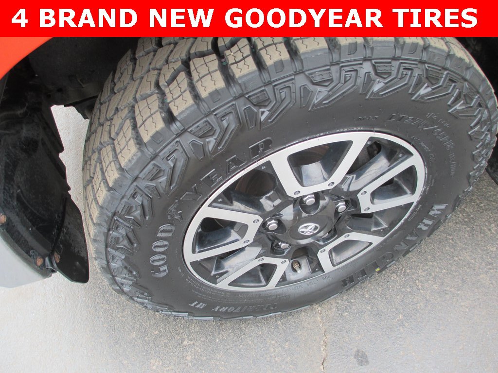 Used 2018 Toyota Tundra SR5 w/ TRD Off Road Package image 3